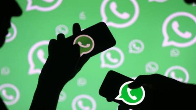 WhatsApp users will soon be able to set separate wallpapers for separate chats