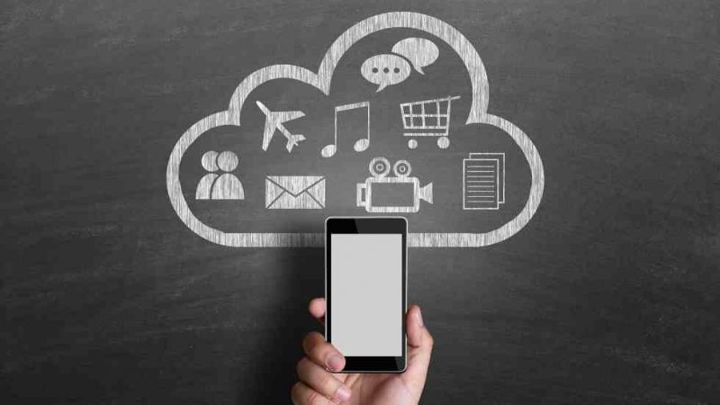 Top 3 Reasons Businesses Should Switch to Cloud Phones