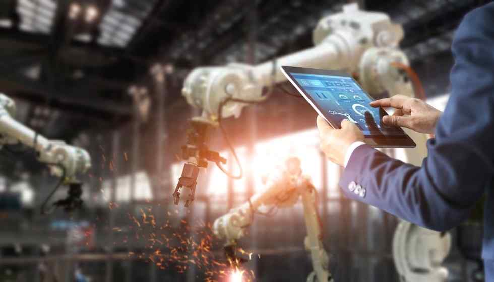 How Technology is Transforming Manufacturing and How it is Beneficial