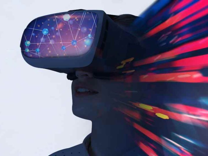 Apple Works On Mixed Reality Glasses that May Arrive in 2024