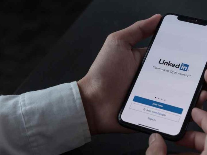 How to Make Sure Your LinkedIn Profile is Verified or Not